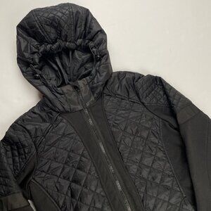 Athleta Rock Springs Jacket Women’s S Quilted Insulated Hooded Black Thumb Holes